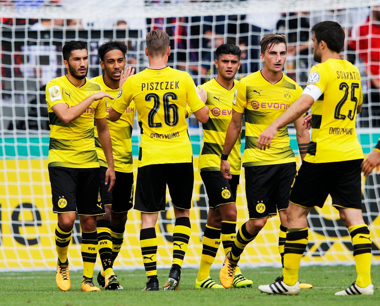 8. Borussia Dortmund (Alemania)