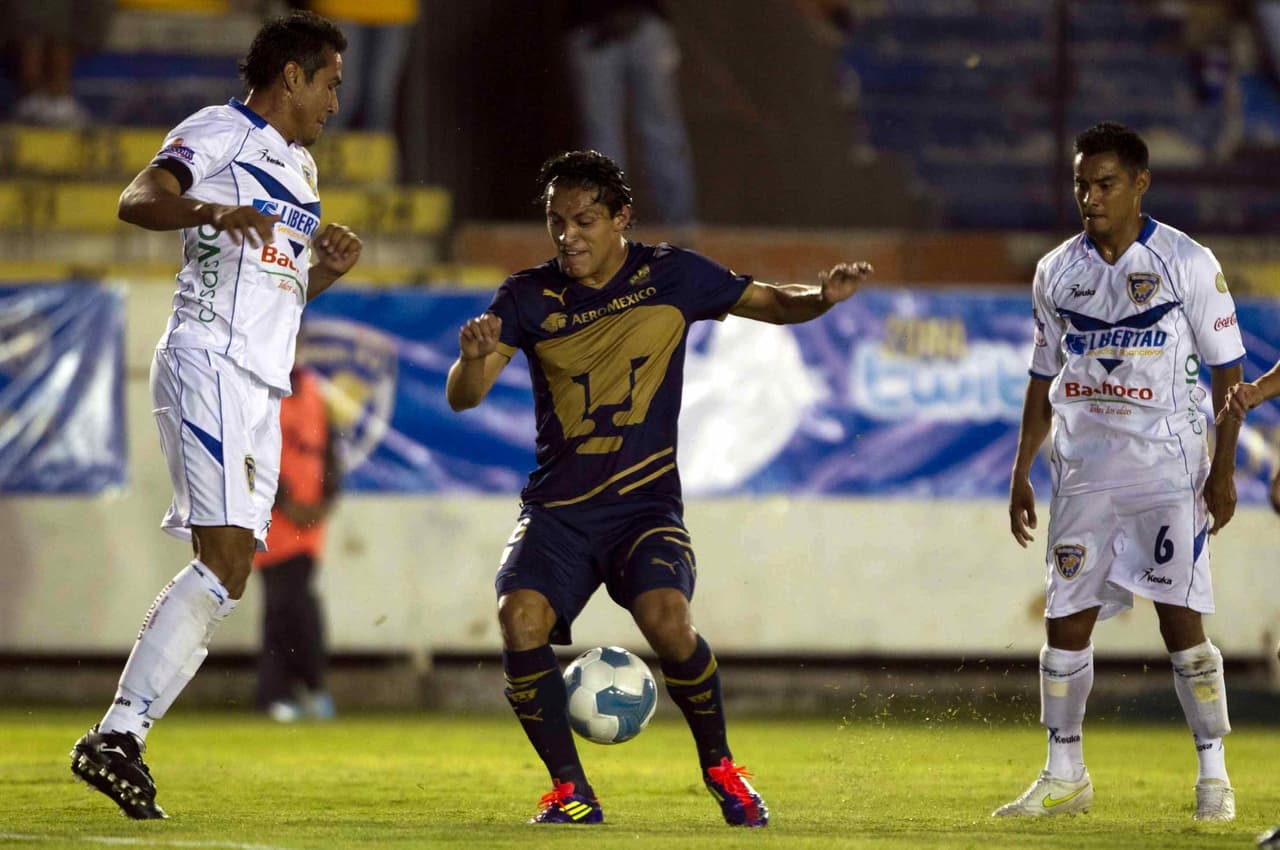 Tras desaparecer por un tiempo, el Celaya FC subió de segunda división al Ascenso MX en 2011 de la mano de figuras como Carlos Ramos y José Juan 'Gallito' Vázquez.