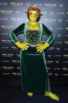 Cómo olvidar el disfraz de la princesa Fiona de la película 'Shrek'.