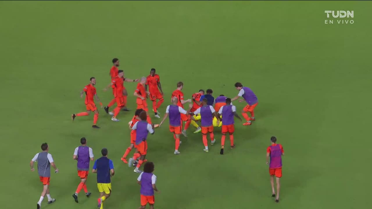 ¡En penales! Houston vence a Santos y se lleva el punto extra