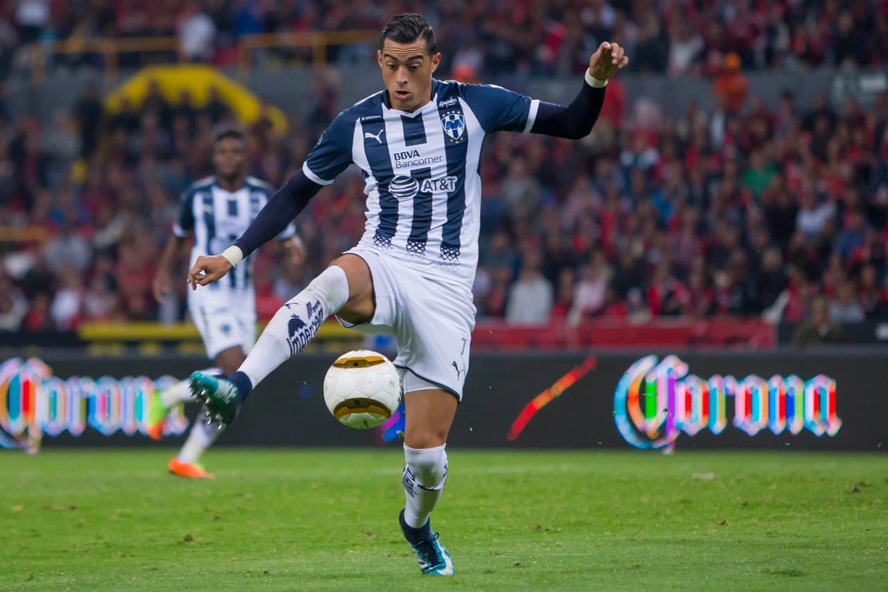 A pesar de su 1,90 metros de estatura, Funes Mori es un jugador hábil con el balón y muy técnico, cualidades que le permiten sobresalir.