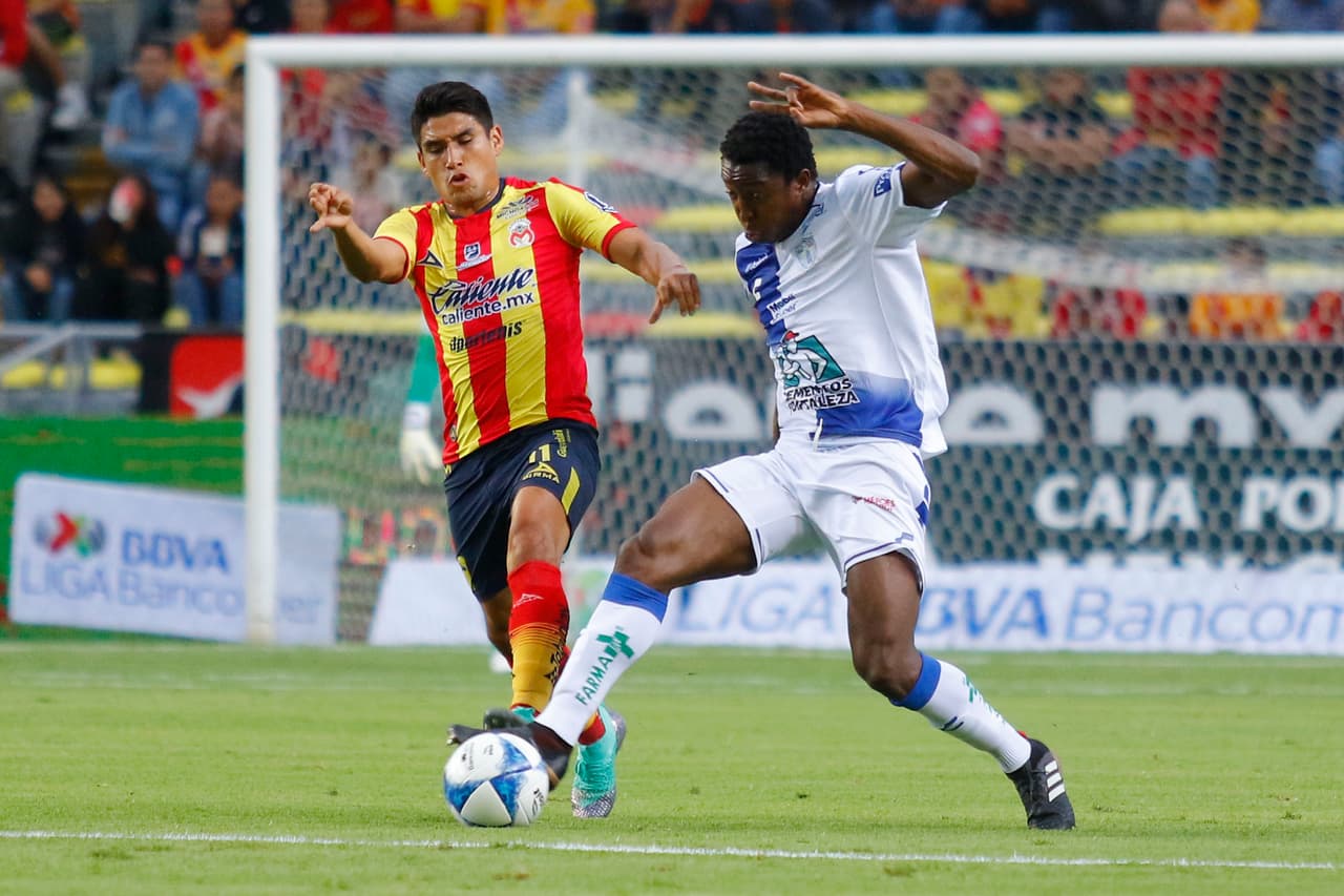 El cuadro local dominó el primer tiempo del juego y puso en predicamentos a la defensa hudalguense.
