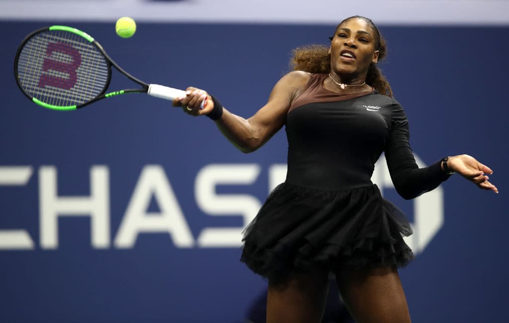 Storm puede modificar la temperatura, volar y es una excelente estratega. Estas cualidades no pueden sino ajustarse a la eprfección a una atleta como la reina del tenis, Serena Williams.