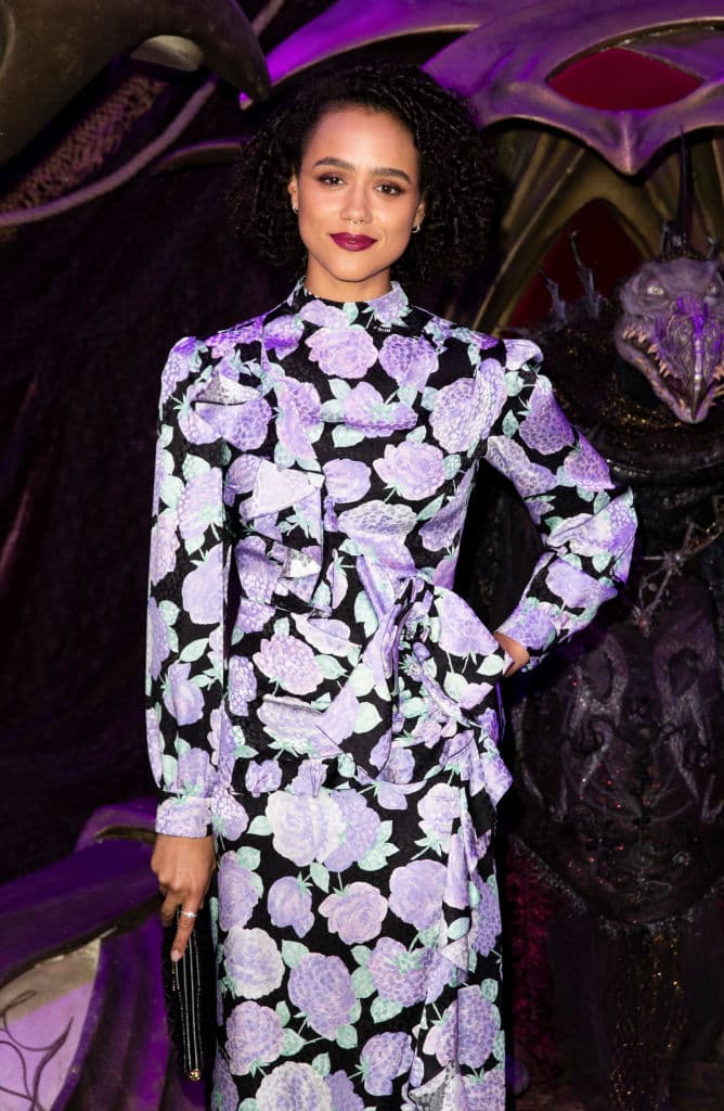 En la primera probadita que nos mostraron de la precuela podemos ver a Nathalie Emmanuel reclutando a Dieter para una misión secreta y peligrosa.
<br>