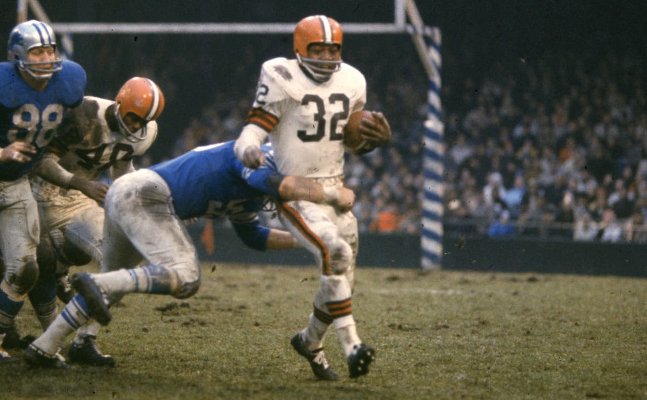 Este fue también el juego 18 en la carrera de Peterson con al menos 150 yardas terrestres, con lo que empató a Dickerson y a Smith en el cuarto puesto de todos los tiempos en la NFL. Solo Sanders (25), Brown (22) y Payton (20) tienen más de este tipo de partidos.