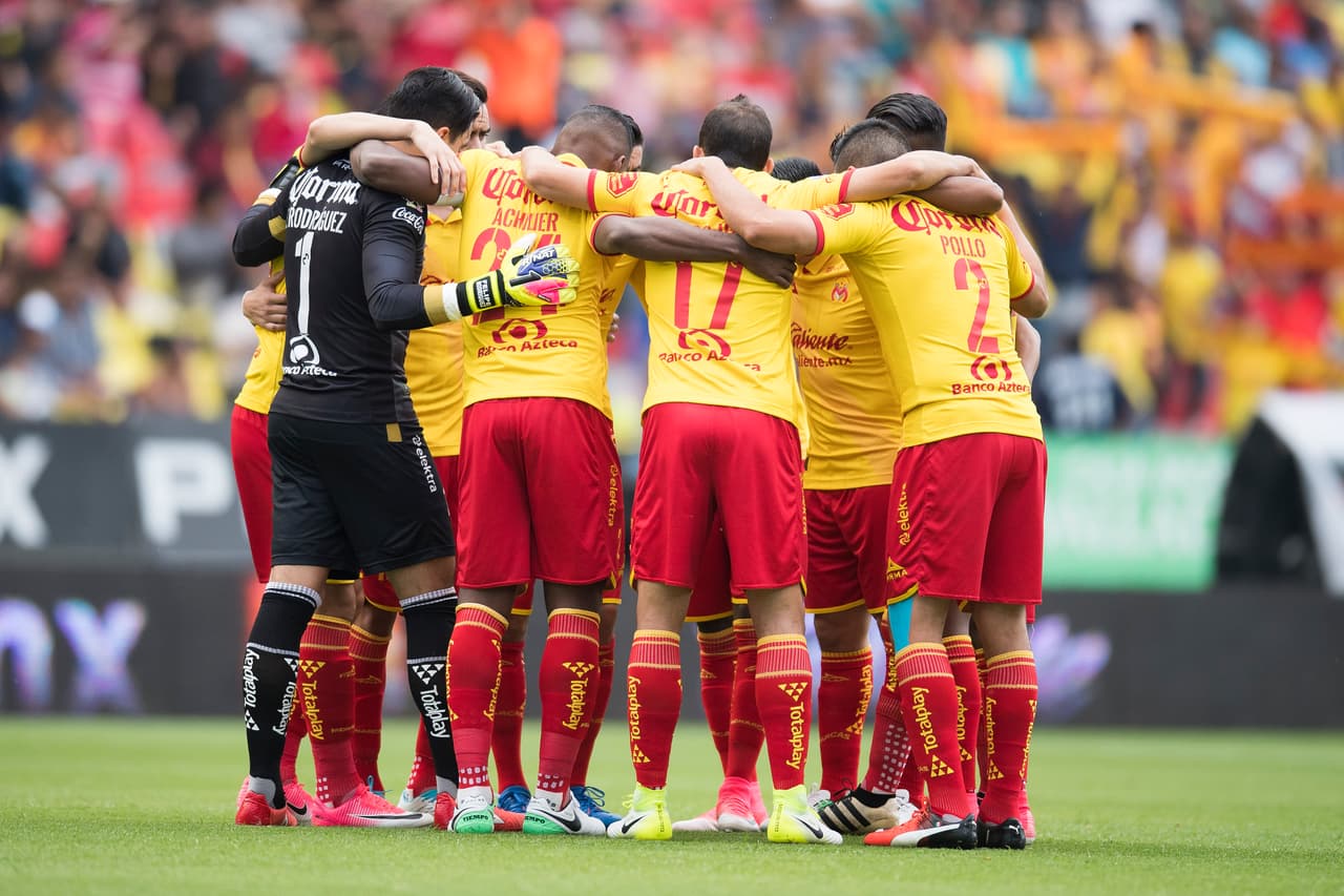 Desde hace varias jornadas, los jugadores del Morelia se reunen instantes antes del encutrno de los partidos.