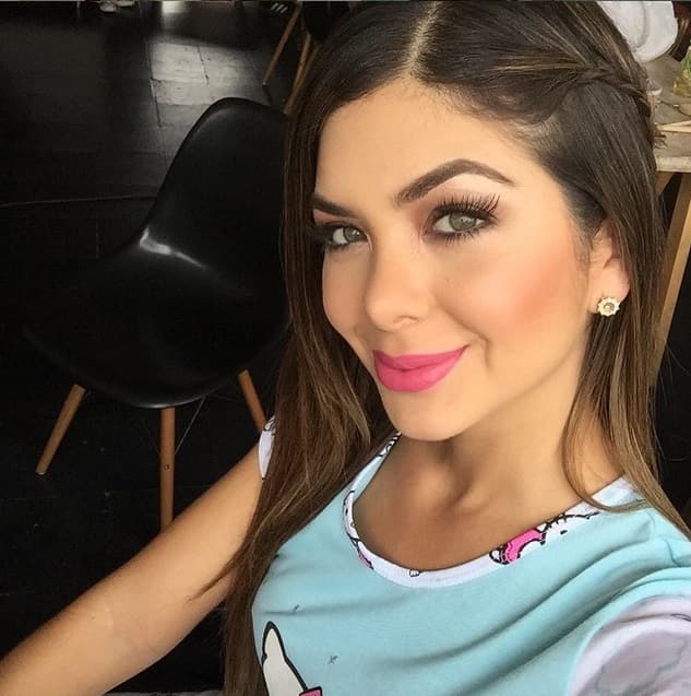 La espectacular modelo es la inspiración de la selección de Colombia, quien sin duda es una de las mujeres más bellas del continente. (Fotos Instagram)