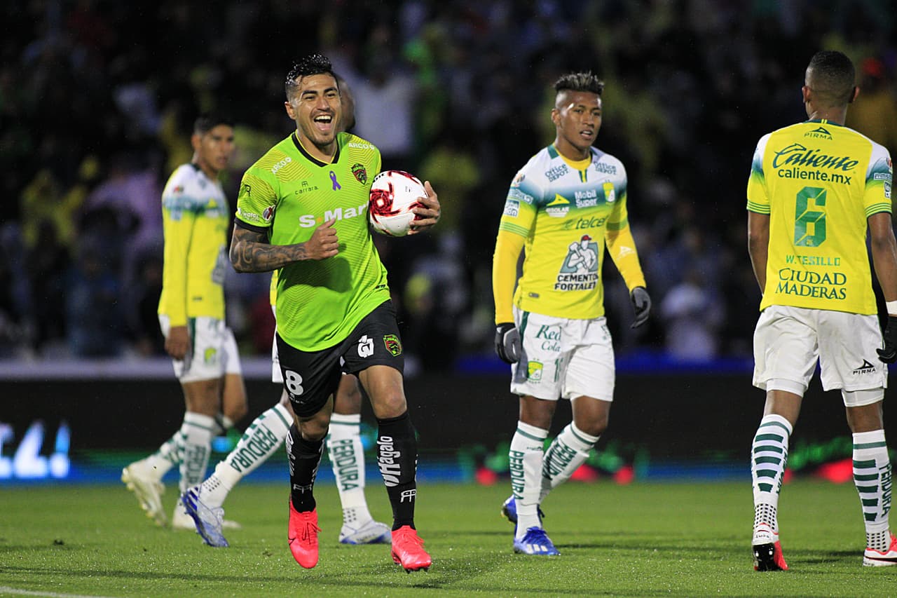 Aunque no mojó contra el León. Darío Lezcano tiene cinco goles, de ellos dos fueron contra los Pumas en aquel 4-4 memorable.