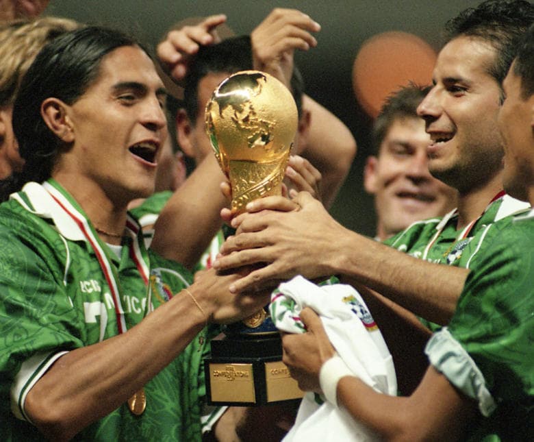 México es el único equipo que ha roto con la hegemonía de Conmebol (5 títulos) y UEFA (3 títulos) con el triunfo en la edición de 1999.