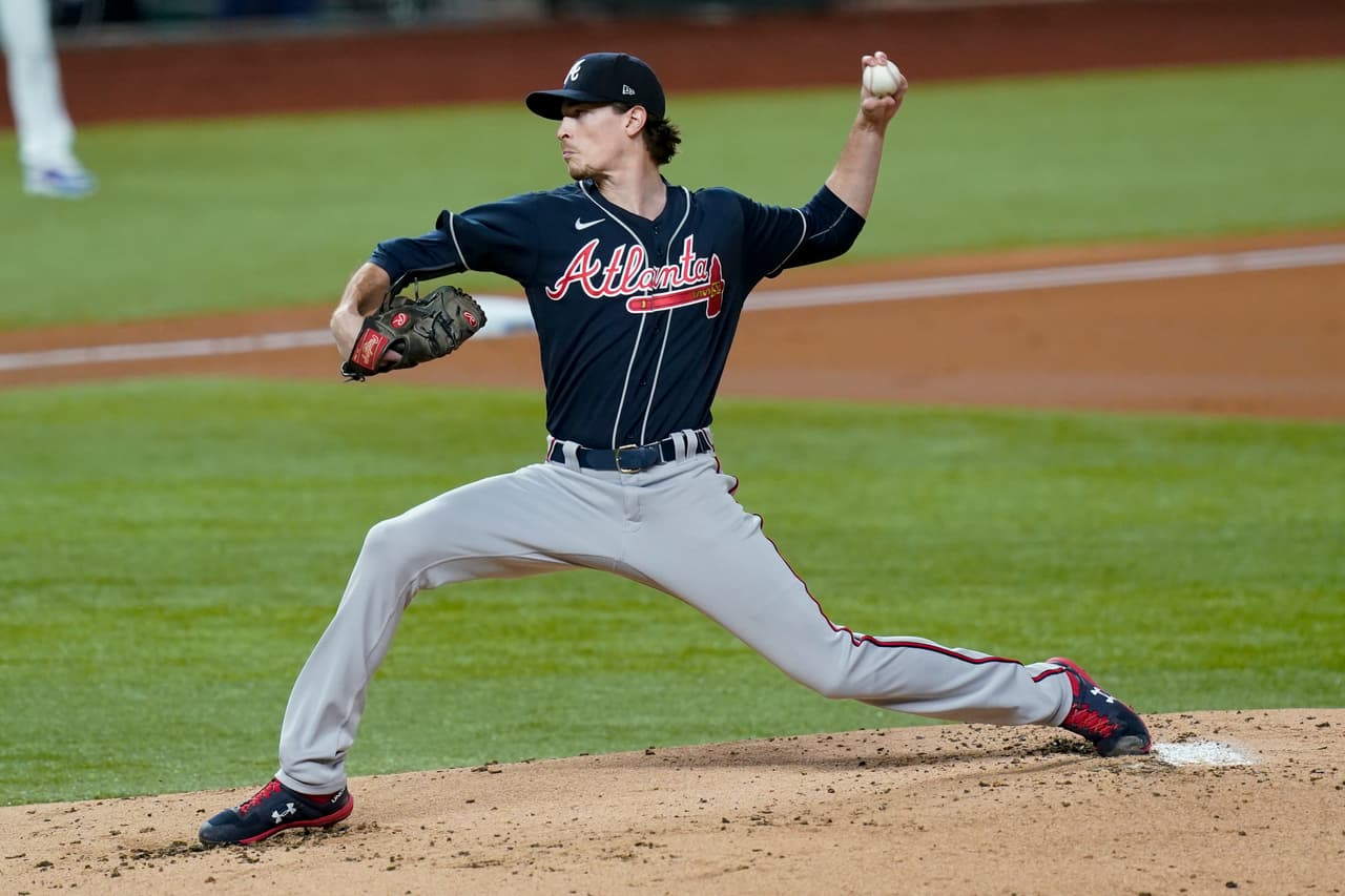 Los Angeles Dodgers lograron mantener el juego empatado duarnte 8 entradas y en la novena, los Braves se separaron al marcar cuatro carreras y firmar su victoria 5-1.