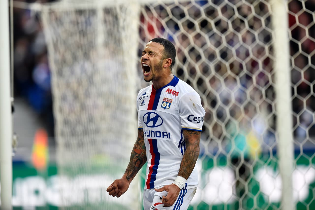 El holandés Depay pasó al Lyon (Francia) y no ha parado de se protagonista. En las dos temporadas ha marcado 11 goles y ha puesto 10 asistencias.