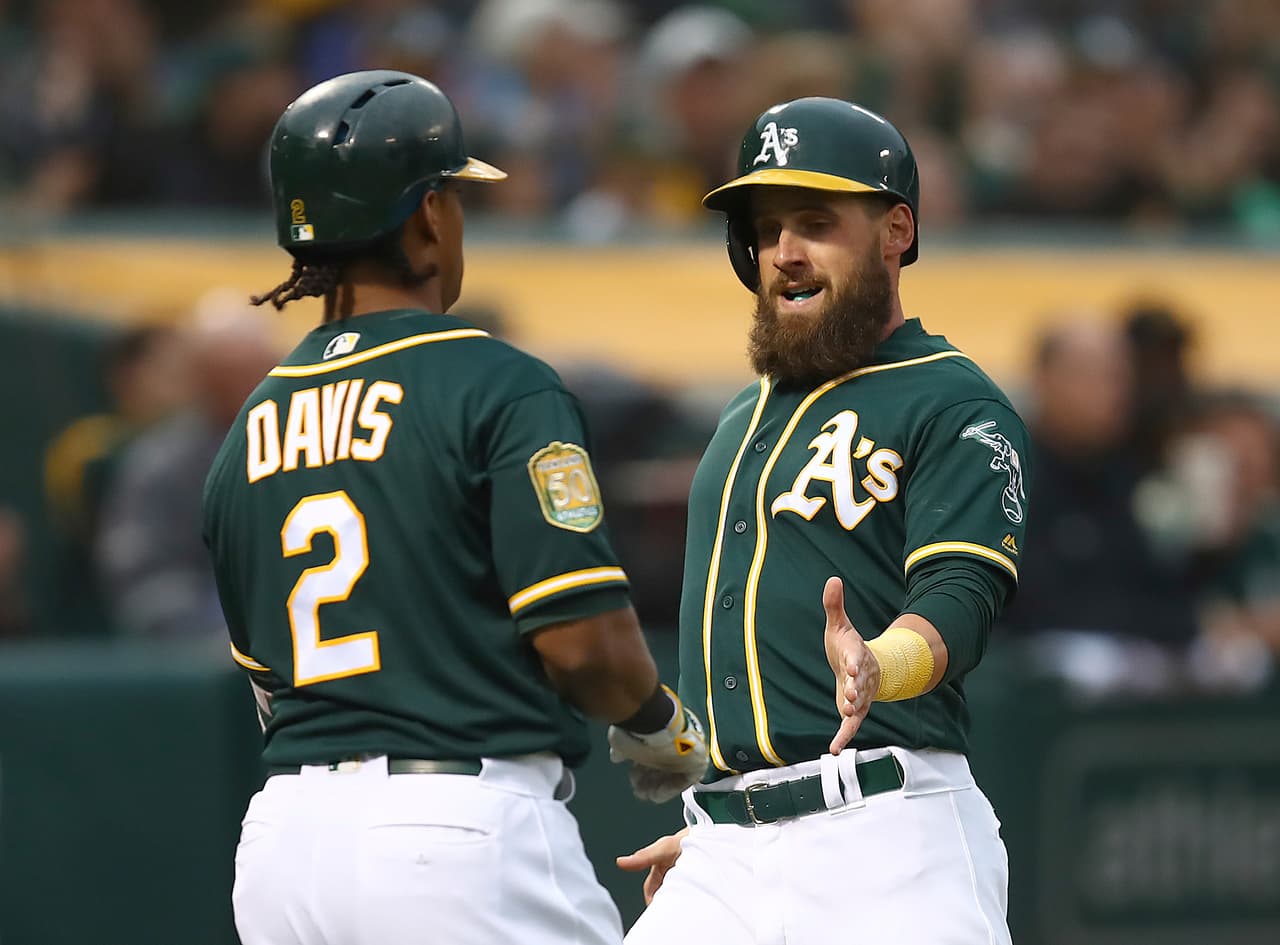Los Oakland Athletics ya sabían desde un par de semanas atrás que su rival en el juego por el comodín serían los New York Yankees. Ahora tendrán que visitarlos el martes a las 20:00 ET.