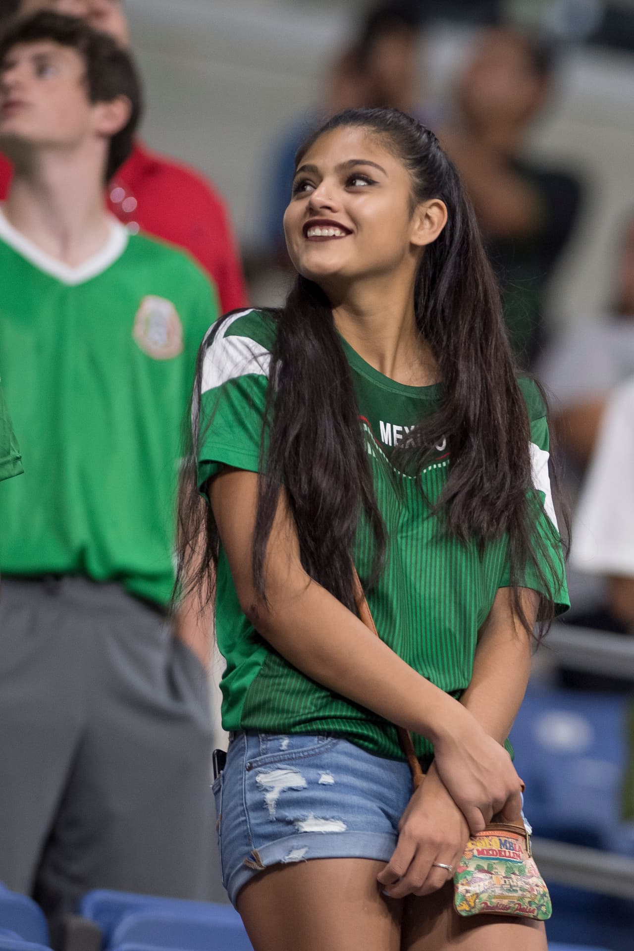 Otras sí disfrutaban del momento y llamaban la atención de los lentes presentes en el campo.