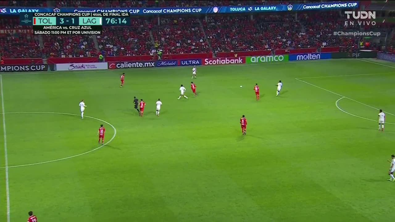 ¡GOL!  anota para LA Galaxy. Marco Reus