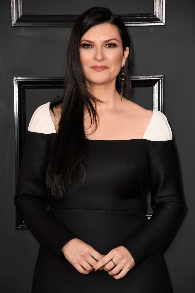 La productora musical, colaboradora televisiva y cantautora hizo su debut en la música en el Festival de Sanremo de 1993 a los 18 años de edad.
<br>