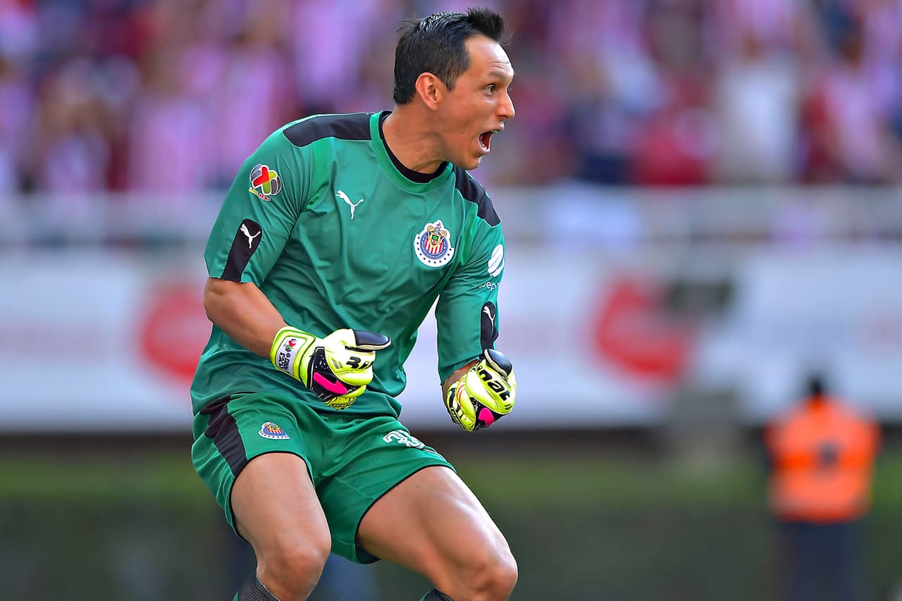 Todos los jugadores y los aficionados de Chivas celebraron la anotación en grande. Finalmente y tras 11 años el título estaba cerca.
