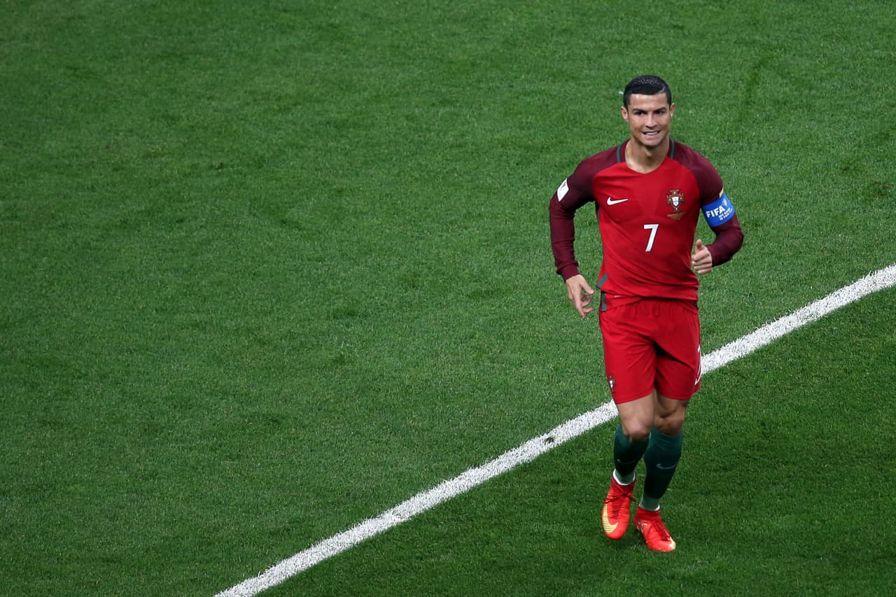 Durante el juego, a Cristiano Ronaldo se le vieron varios errores en el momento de pasar el balón a sus compañeros.