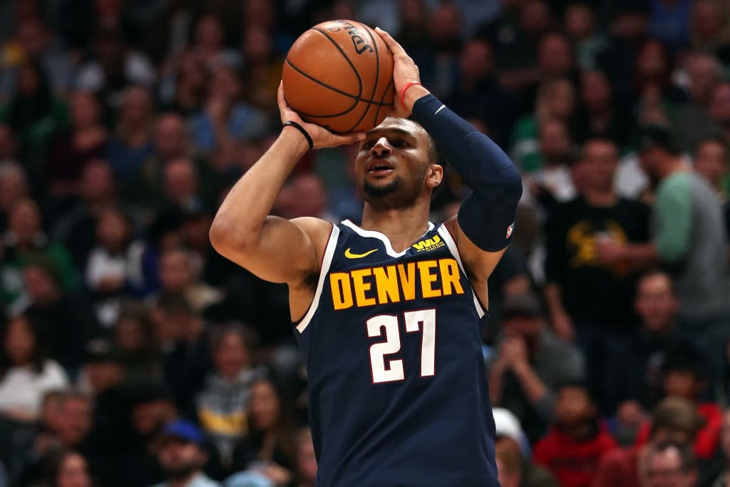 <b>Boston 107-115 Denver</b>. El alero Jamal Murray explotó con la mejor noche de su carrera al anotar 48 puntos, la clave de la victoria de los Nuggets (9-1) sobre los Celtics (6-4) en Pepsi Center.
