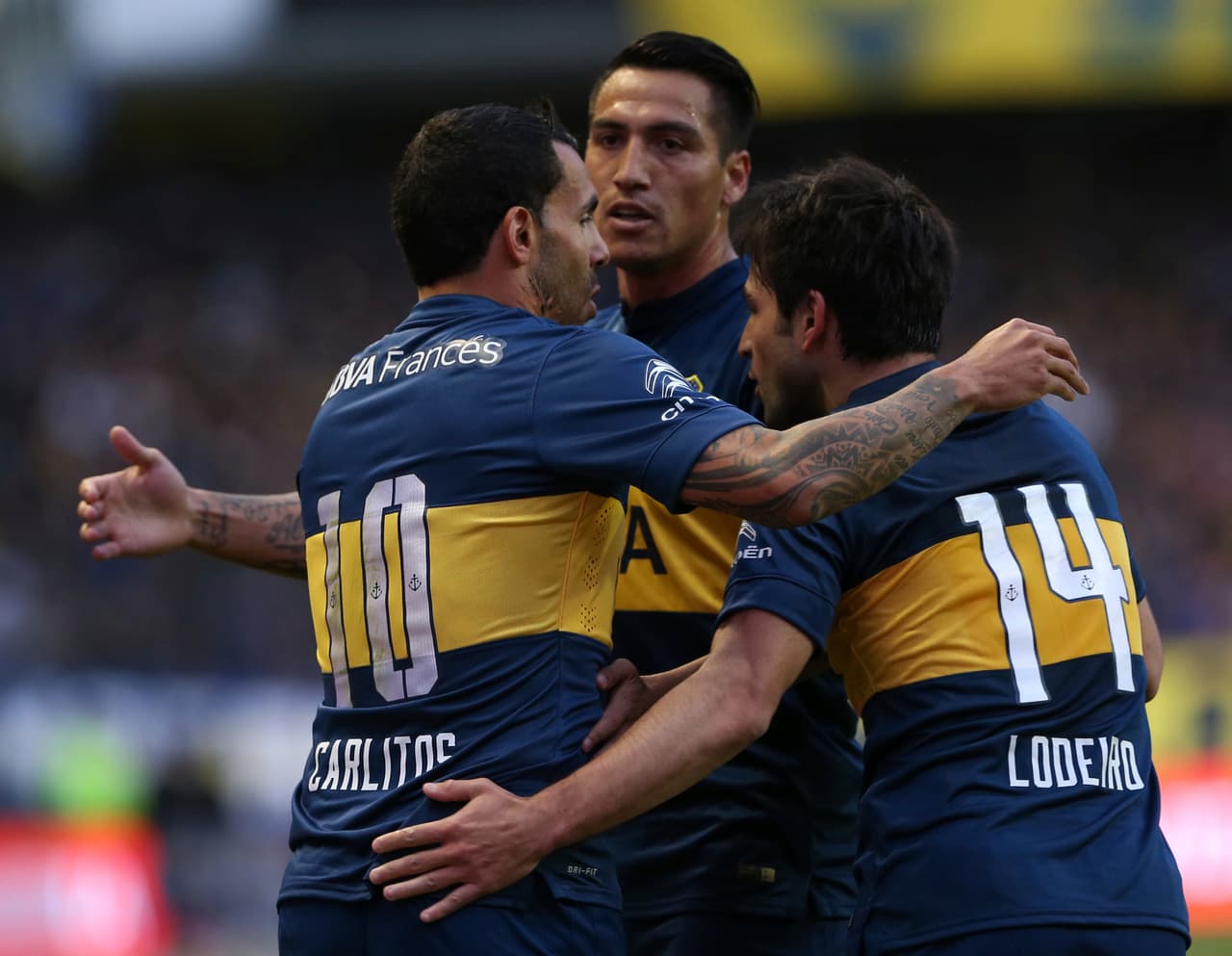 Boca Juniors gana y está cada vez más cerca del título en Argentina