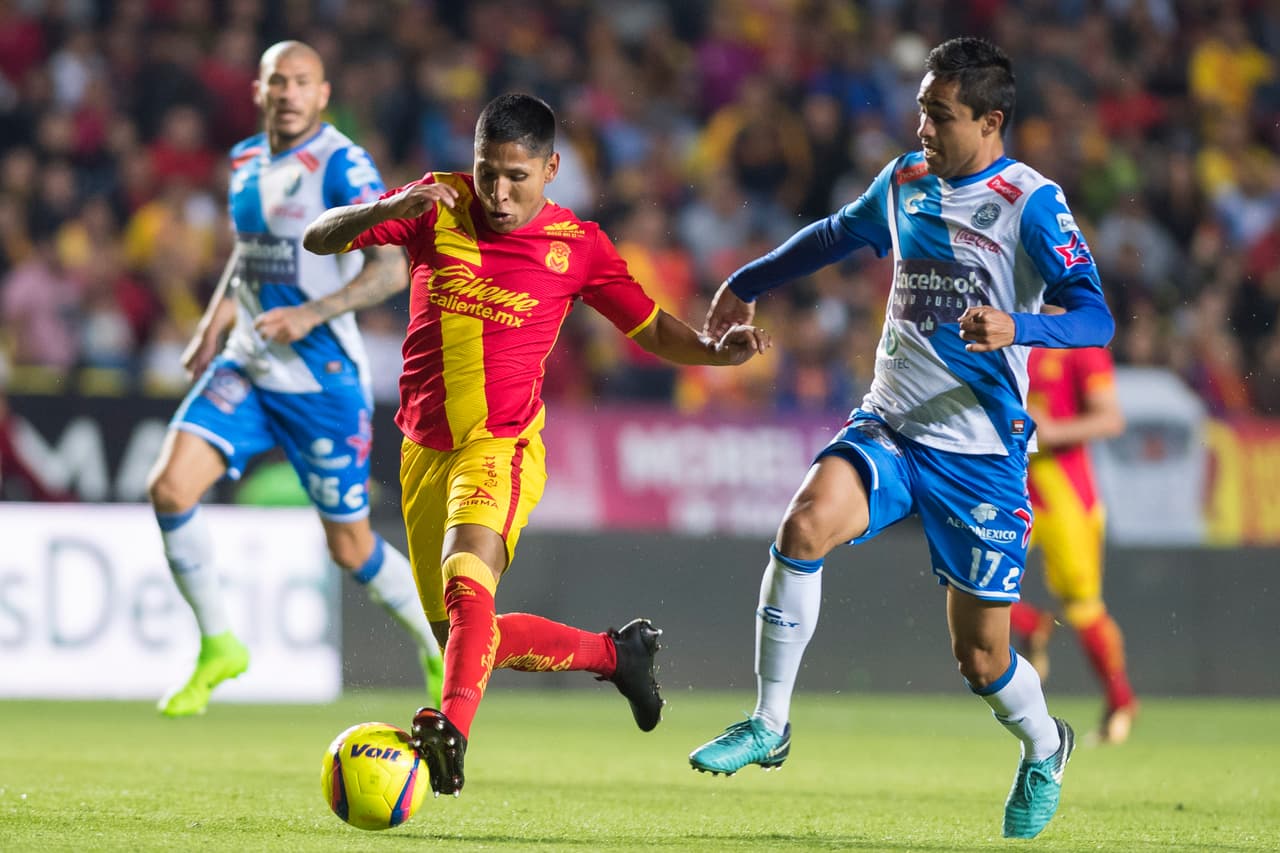 En la segunda parte, el árbitro central le perdonó un penal a la Franja.