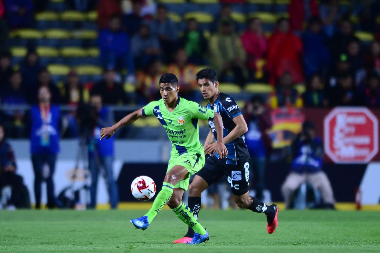 Con un doblete de Aldo rocha, gol de Martín Rodríguez, y gol del Shaggy Martínez, Morelia golea y deja claro el mal momento que esta viviendo el Querétaro.