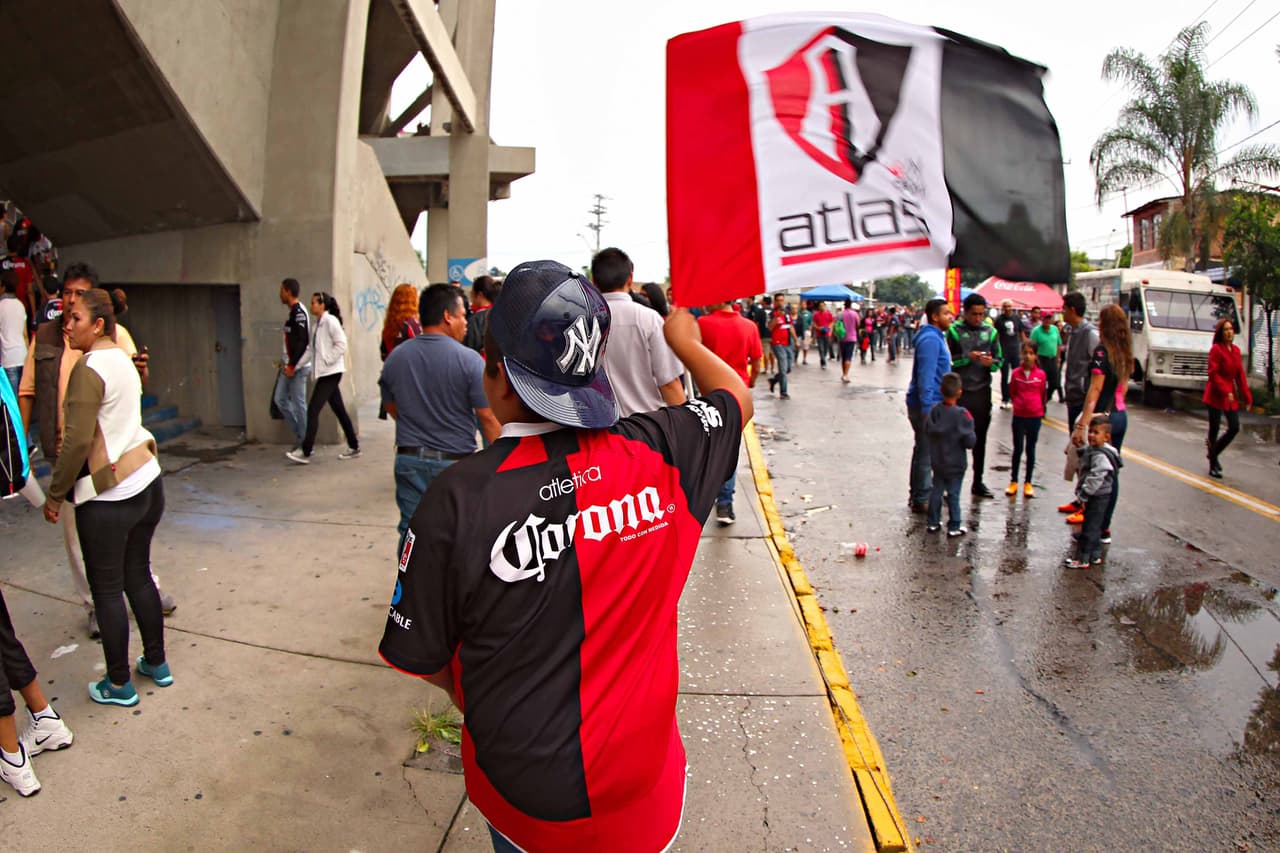 El colorido de la afición en la Jornada 3