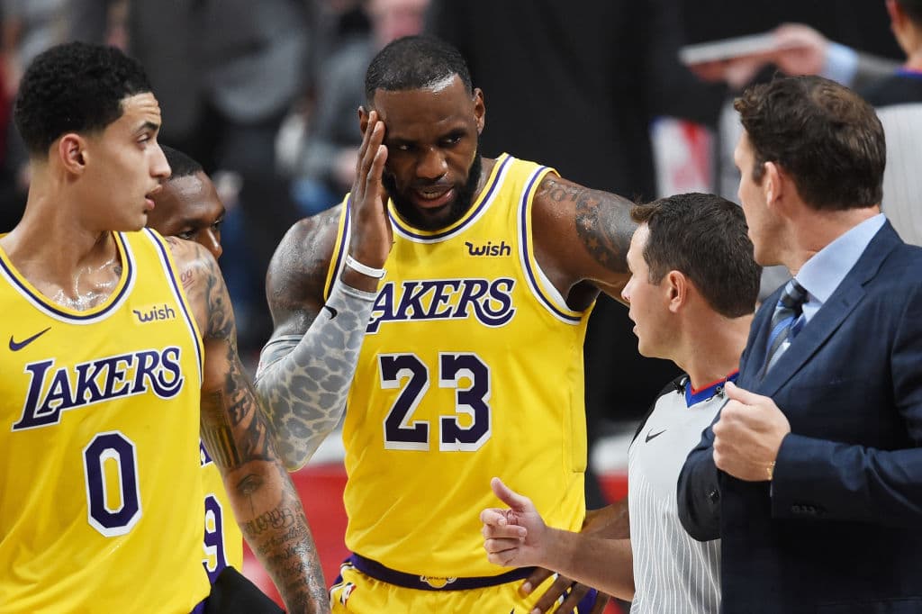 El diálogo de James con los árbitros no es nada nuevo. Desde su llegada a la liga y más en su rol de líder y veterano, ha sostenido esas conversaciones con los oficiales.