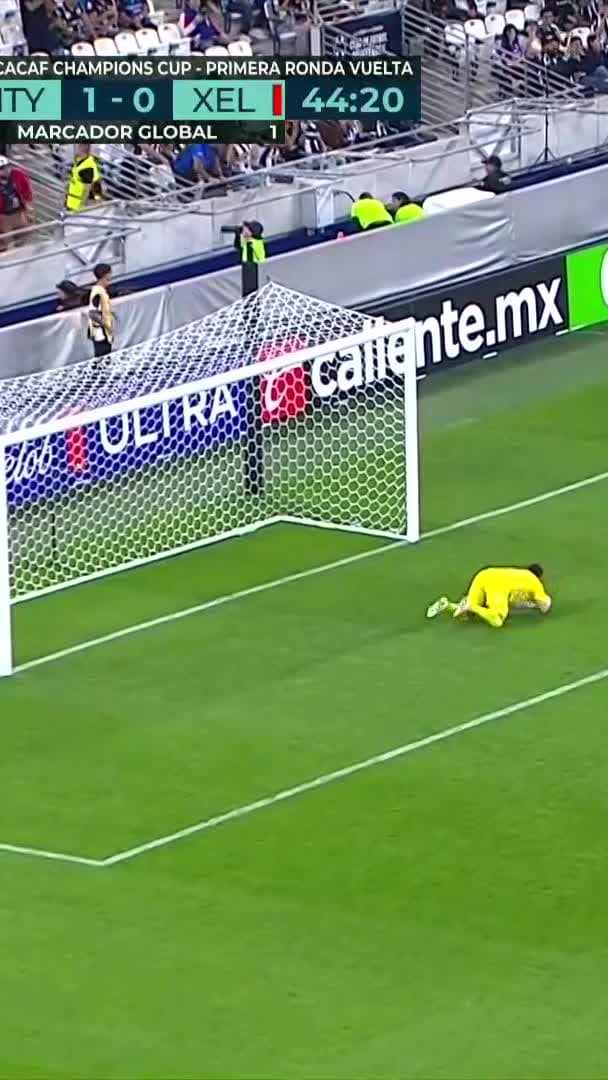 ¡SE LO NIEGAN A DJUKA! Doble atajada del arquero | Monterrey 1-0 Xelajú | CONCACAF CHAMPIONS CUP