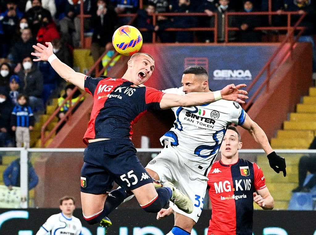 Milan empata 1-1 con el Udinese, Inter emapata 0-0 cp el Genoa y le dan la oportunidad al Napoli de poder cerrar la jornada como líder solitario de la competición.