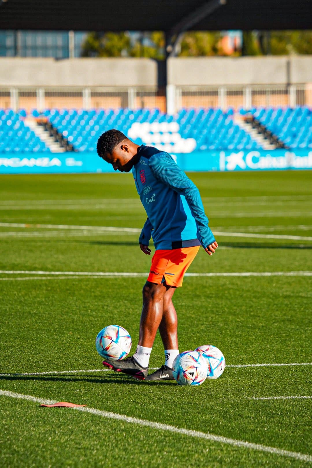 Tras ganar la MLS Cup con LAFC, Diego 'Chiqui' Palacios entrena con la selección de Ecuador en España antes de viajar a Qatar 2022.