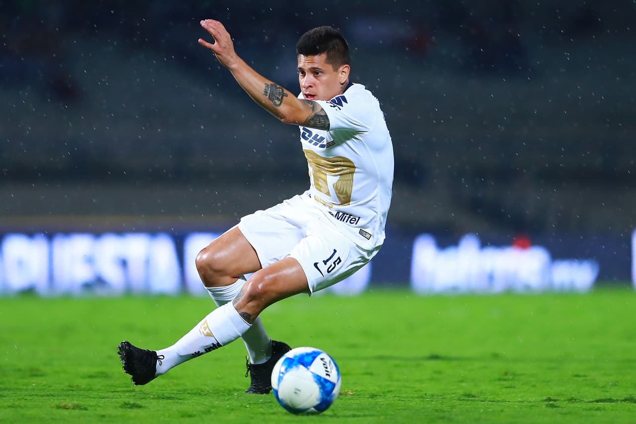 7. Juan Iturbe (Pumas) - su valor en el mercado es de 3.4 millones de dólares, bajó 8.1 millones (70%)