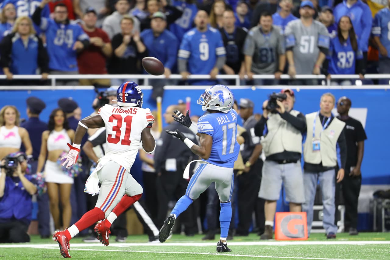 Los pateadores fueron protagonistas, pero las clásicas atrapadas y tacleadas forman parte de las mejores fotos en la Semana 8.