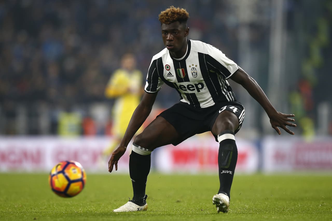 Vale aclarar que Kean no fue el jugador más joven en debutar en Champions League, pues el nigeriano Celestino Babayaro tenía 16 años y 87 días cuando entró con el Anderletch en 1994.
