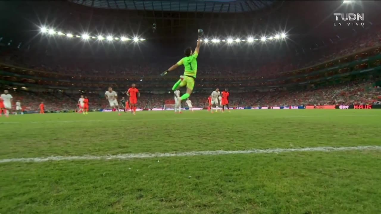 ¡No te puedo creer el atajadón de Bounou para arrancarle un golazo a Países Bajos!
