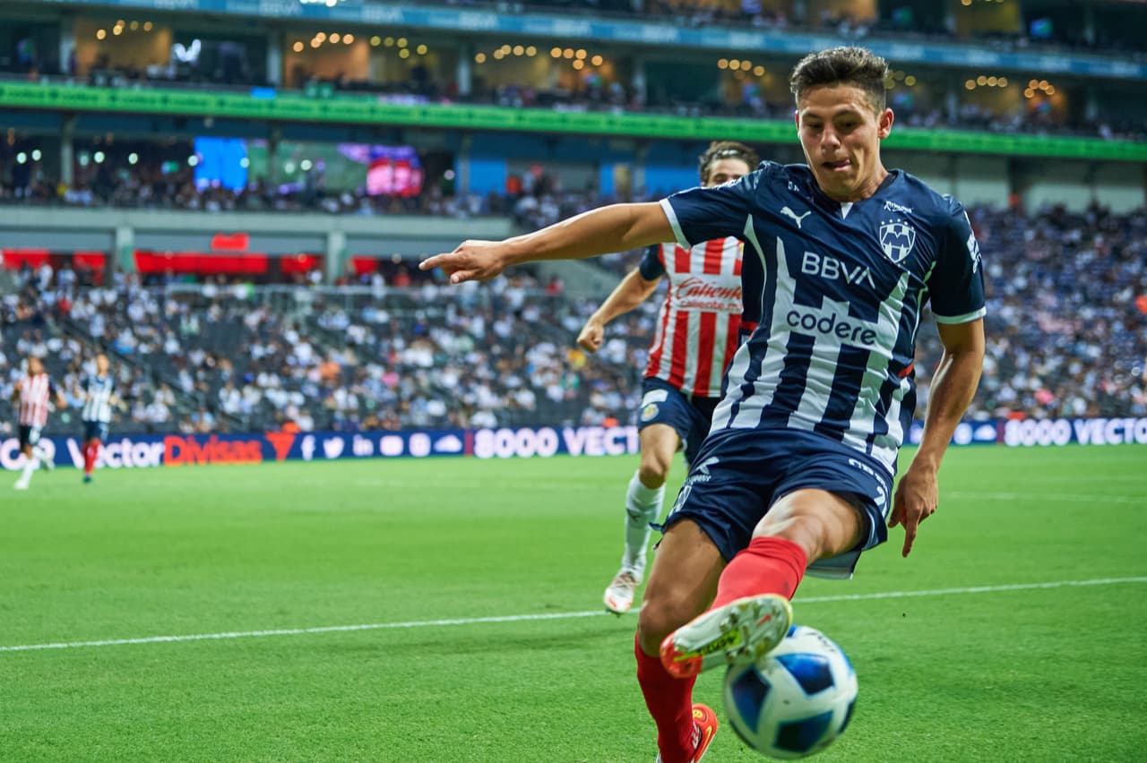 Chivas y Rayados no pudieron hacerse daño en un partido que tuvo llegadas, pero también dos equipos que por momento priorizaron defenderse que buscar la victoria en el marco de la Jornada 6.