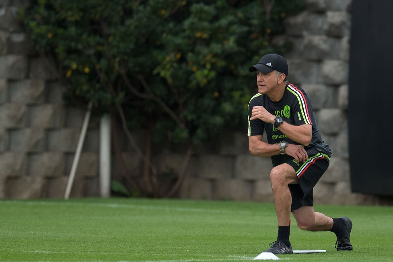 Bajo la mirada atenta del técnico, el 'Tri' se prepara y encamina para lo que es su camino hacia el Mundial de Rusia 2018, rumbo al que quiere llegar con dos victorias de cierre en las eliminatorias.