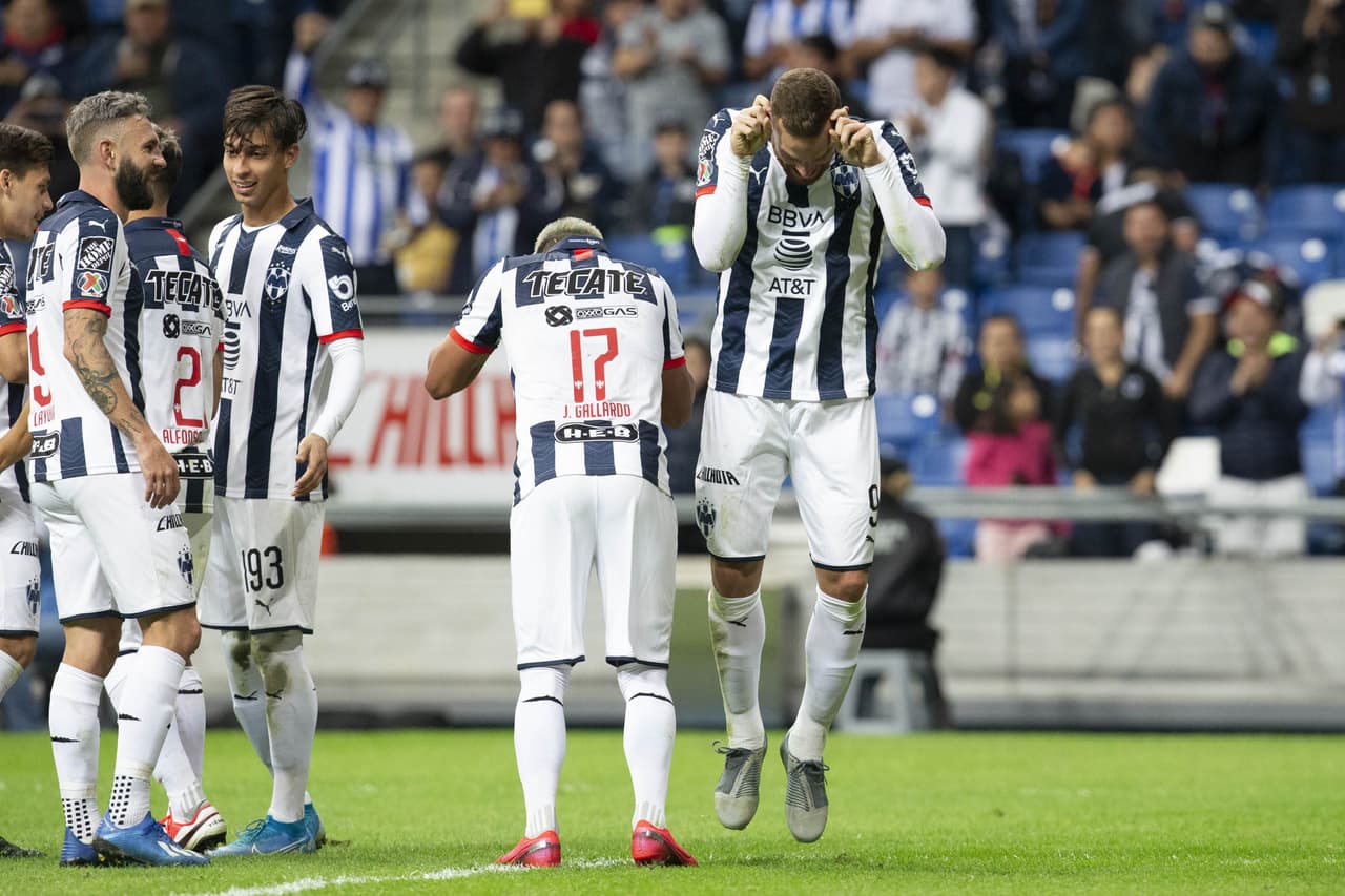 Gallardo (8’), Janssen (65’) y Layún (73’) fueron los verdugos de la noche. La siguiente ronda recibirán a Santos.