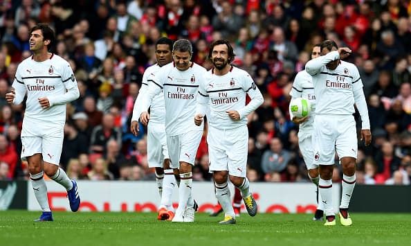 Emotivo duelo de leyendas entre Liverpool y AC Milan en Anfield