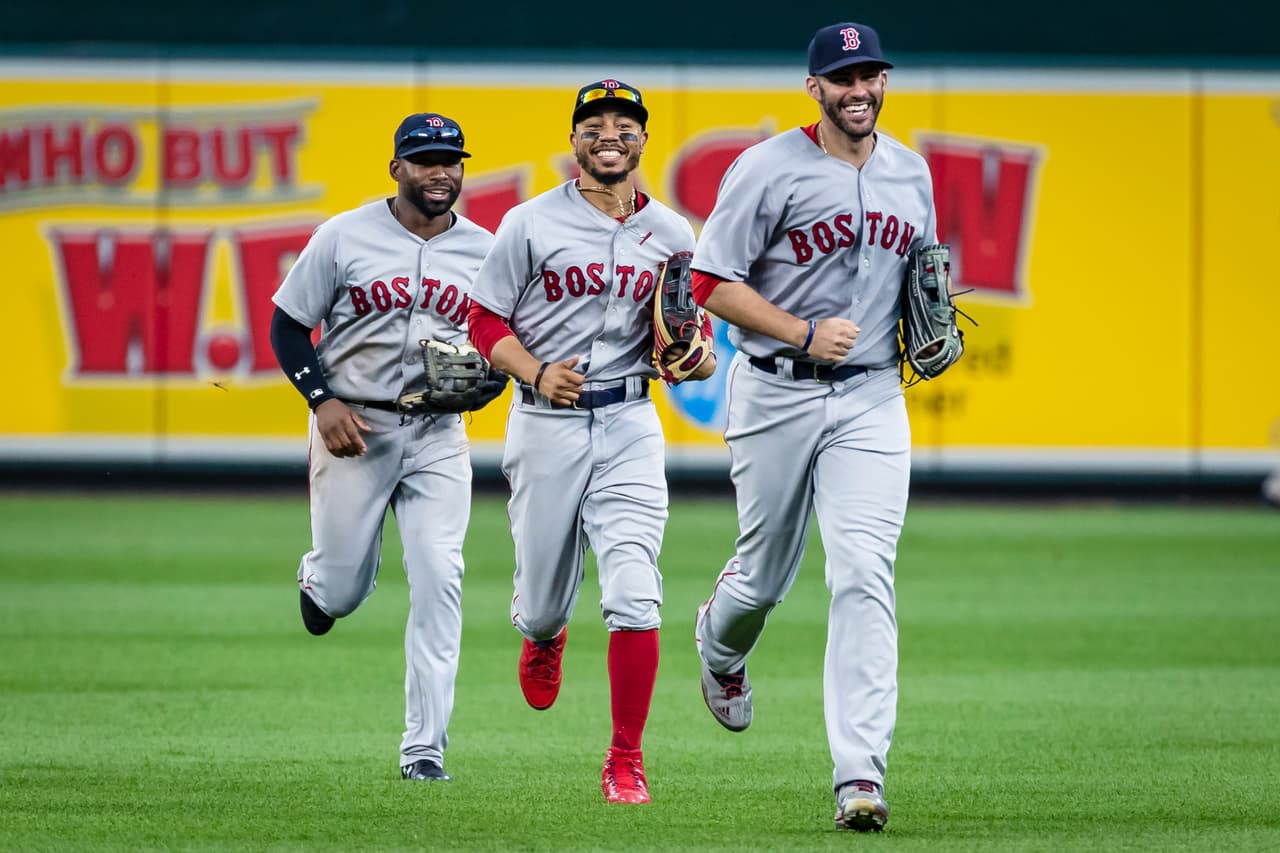 1) 
<b>Boston Red Sox (108-54)</b>. Un dato: Los Red Sox son el único equipo que en 2018 no perdió más de cuatro encuentros consecutivos. En 1903 y 2013, cuando hicieron lo mismo, ganaron la Serie Mundial.
