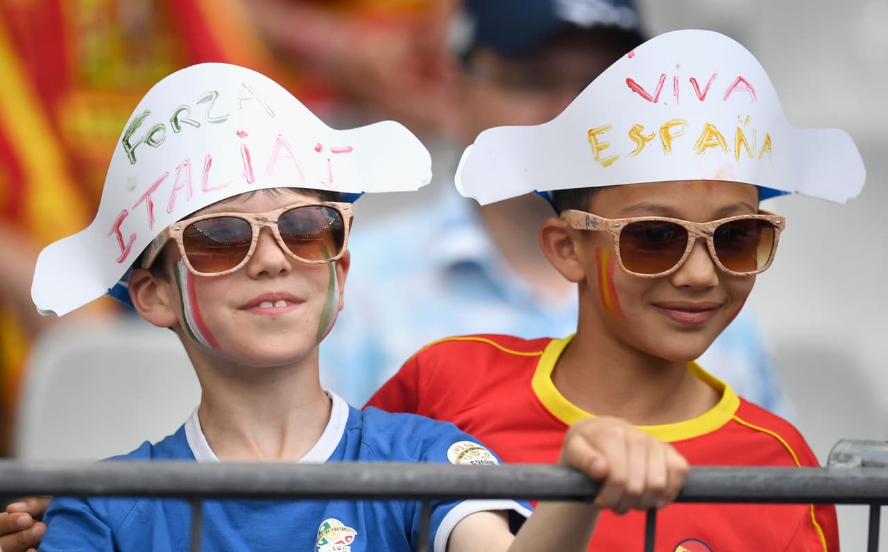 En la última fase de octavos de final, los fanáticos demostraron la pasión a sus colores entre cánticos, porras, gritos, desesperación y euforia.