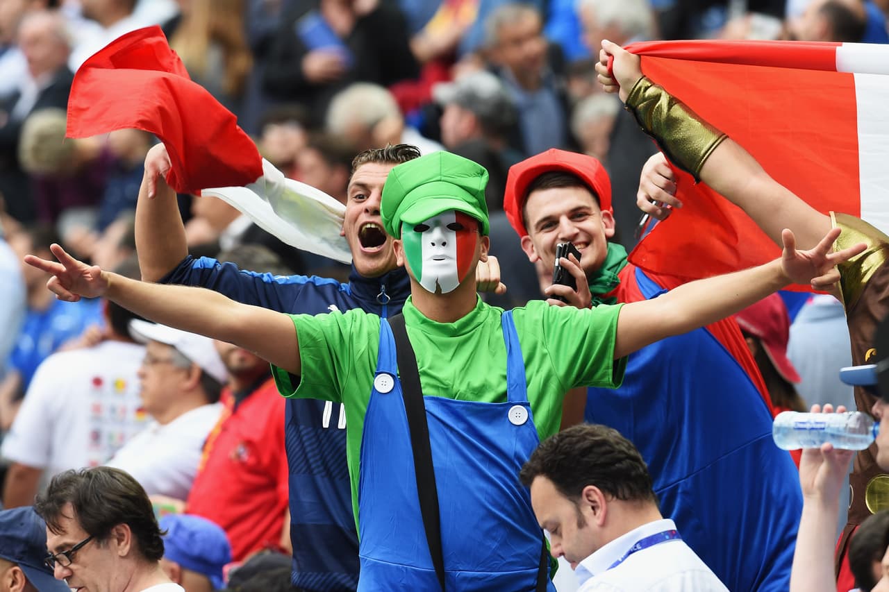 En la última fase de octavos de final, los fanáticos demostraron la pasión a sus colores entre cánticos, porras, gritos, desesperación y euforia.