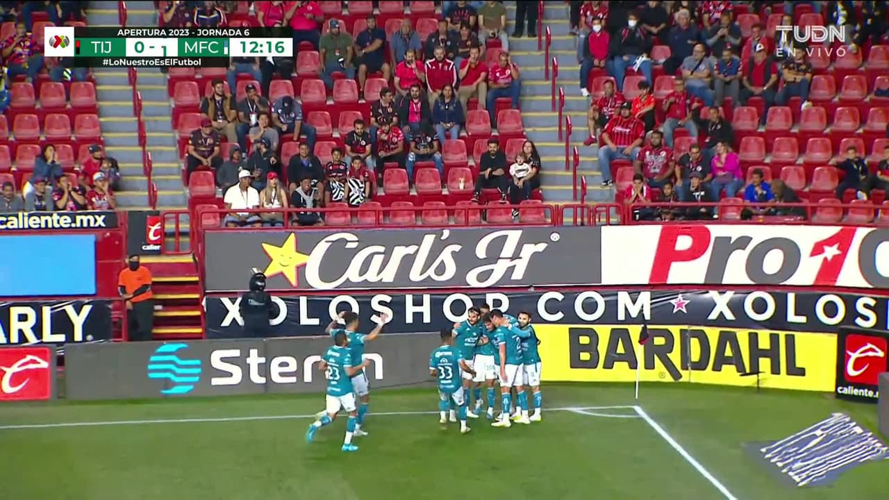 ¡GOL!  anota para Mazatlán FC. Luis Amarilla