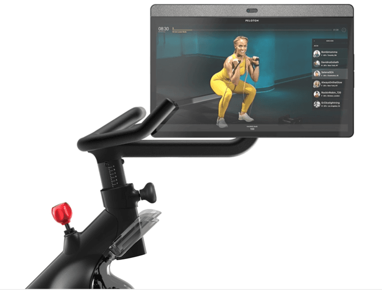 Si, es una bicicleta fija muy costosa ($2,500 USD), pero puedes escuchar música, ver videos, sudar y sacar todas tus frustraciones pandémicas. El costo-beneficio vale totalmente la pena.