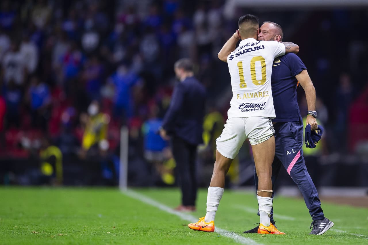 Favio Álvarez responde las críticas en Pumas: "Que sigan hablando"