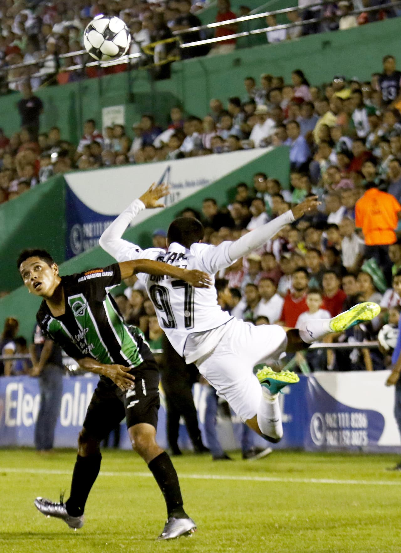 Defensa: Hugo Rodríguez (Cafetaleros de Tapachula) - 11 intercepciones y 20 pases correctos.