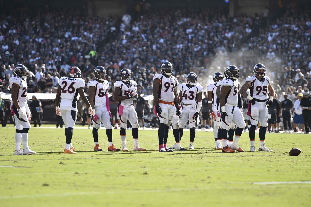 La defensiva de los Denver Broncos está teniendo un arranque de temporada histórico