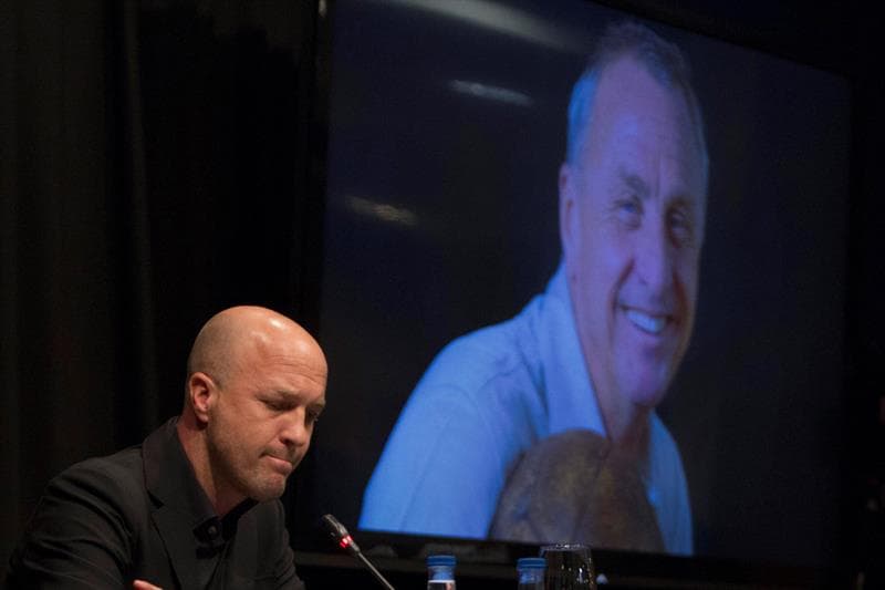 El hijo de Cruyff, Jordi Cruyff, dijo que su familia ha entendido que "Johan no es nuestro, es de todos".