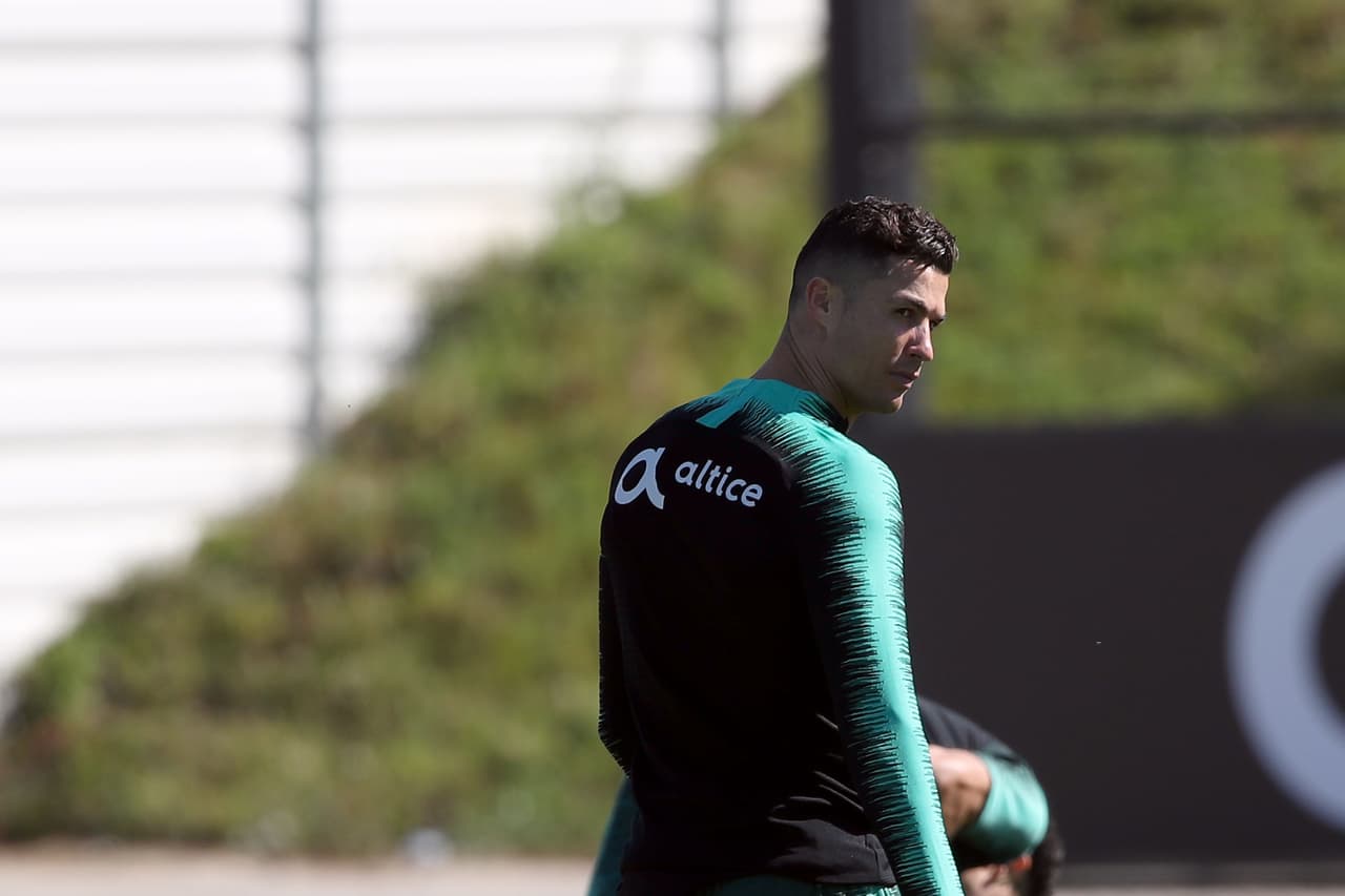 Cristiano Ronaldo vivió su reencuentro con Portugal tras Rusia 2018, en un entrenamiento ahora con miras a la Eurocopa, previo al primer duelo de eliminatorias contra Ucrania por el grupo B.