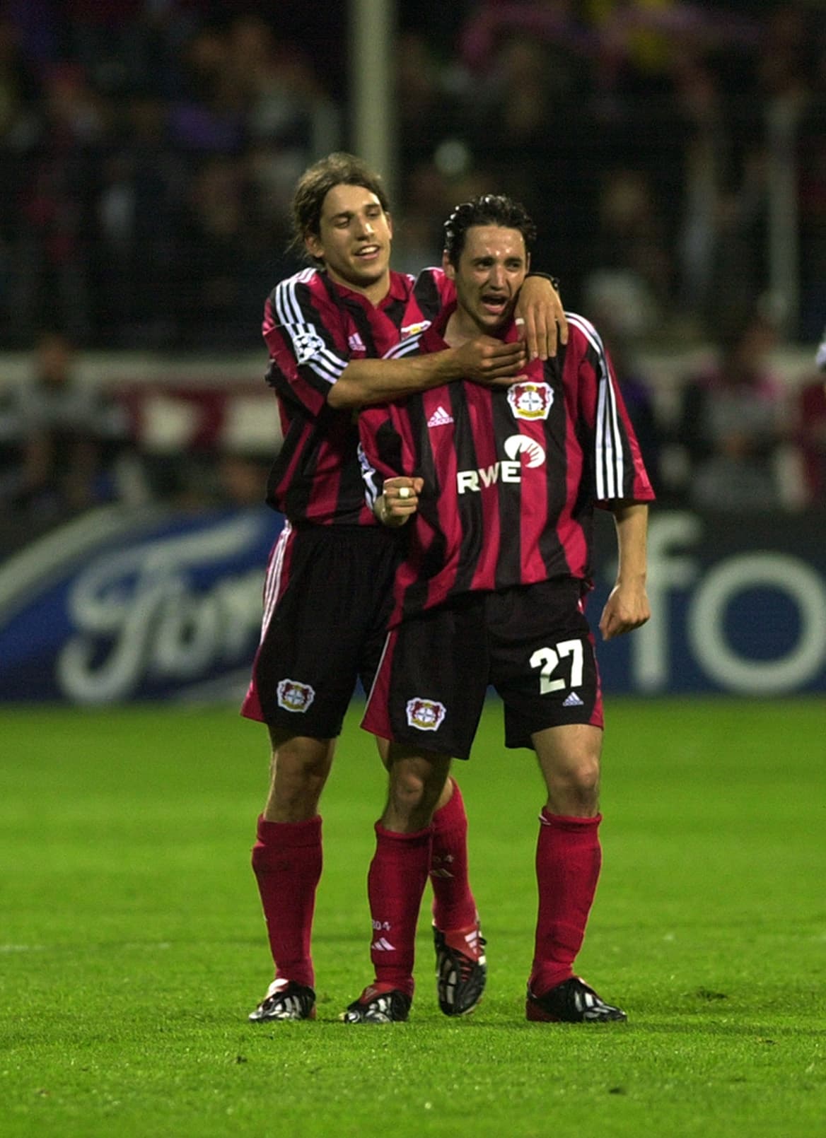 Contaban con el zaguero argentino Diego Placente y el goleador alemán Oliver Neuville.