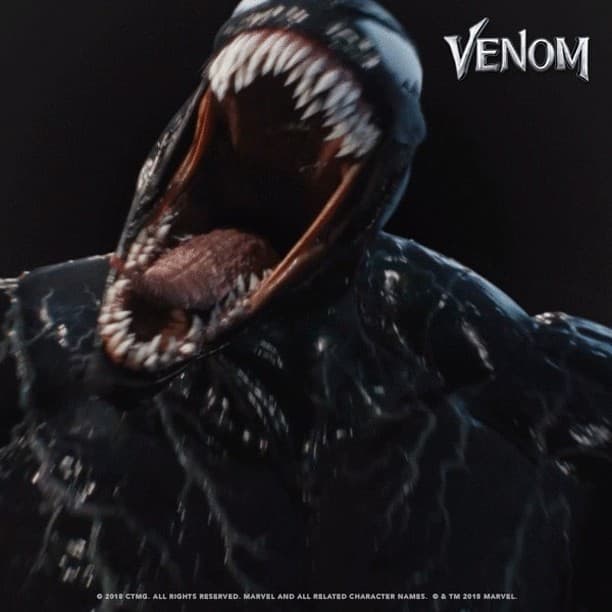 Esta inyección que parece despertar al simbionte dentro de él.